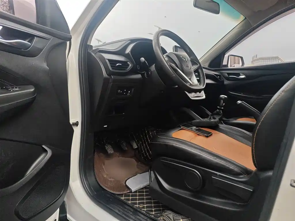 Wuling Hongguang S3 2019 — фото 15
