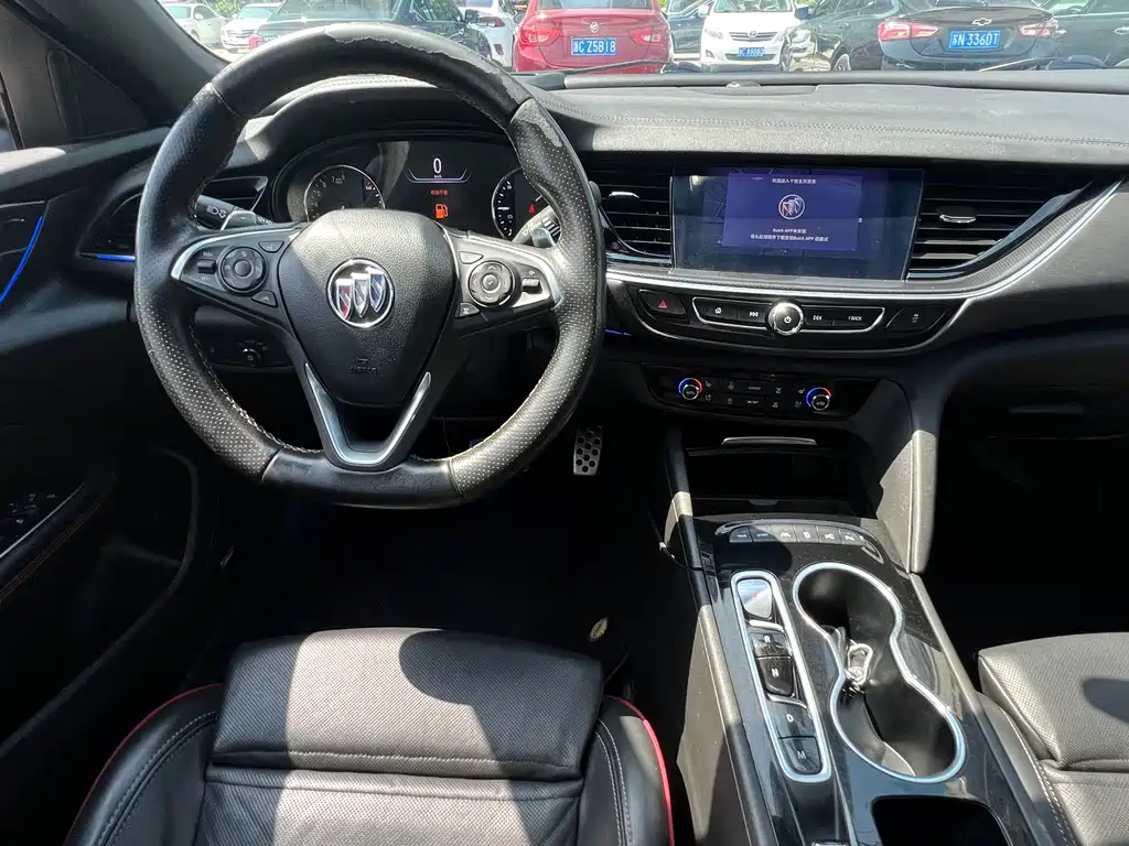 Buick Regal 2020 — фото 13