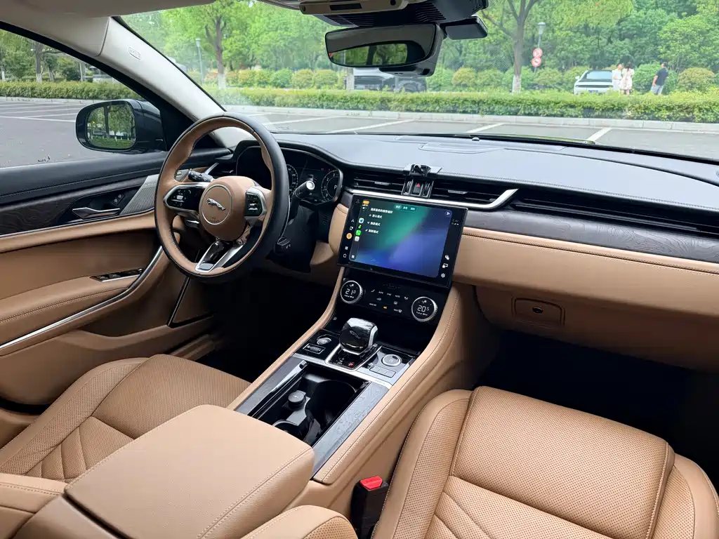Jaguar XFL 2023 — фото 14