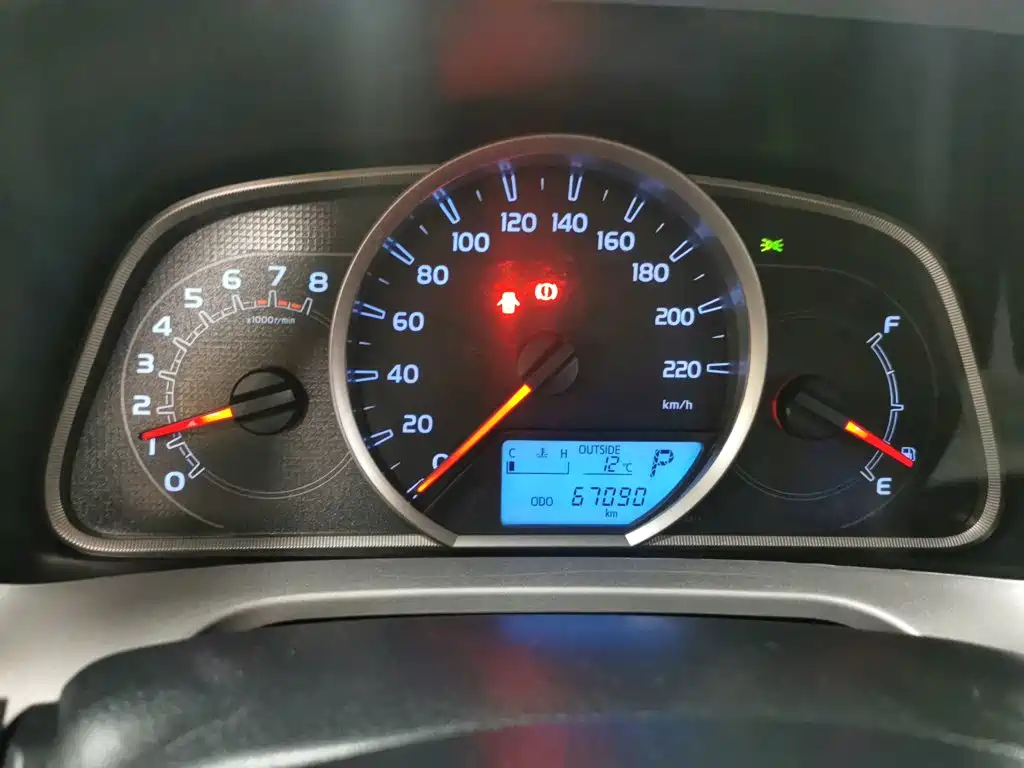 Toyota RAV4 2019 — фото 12