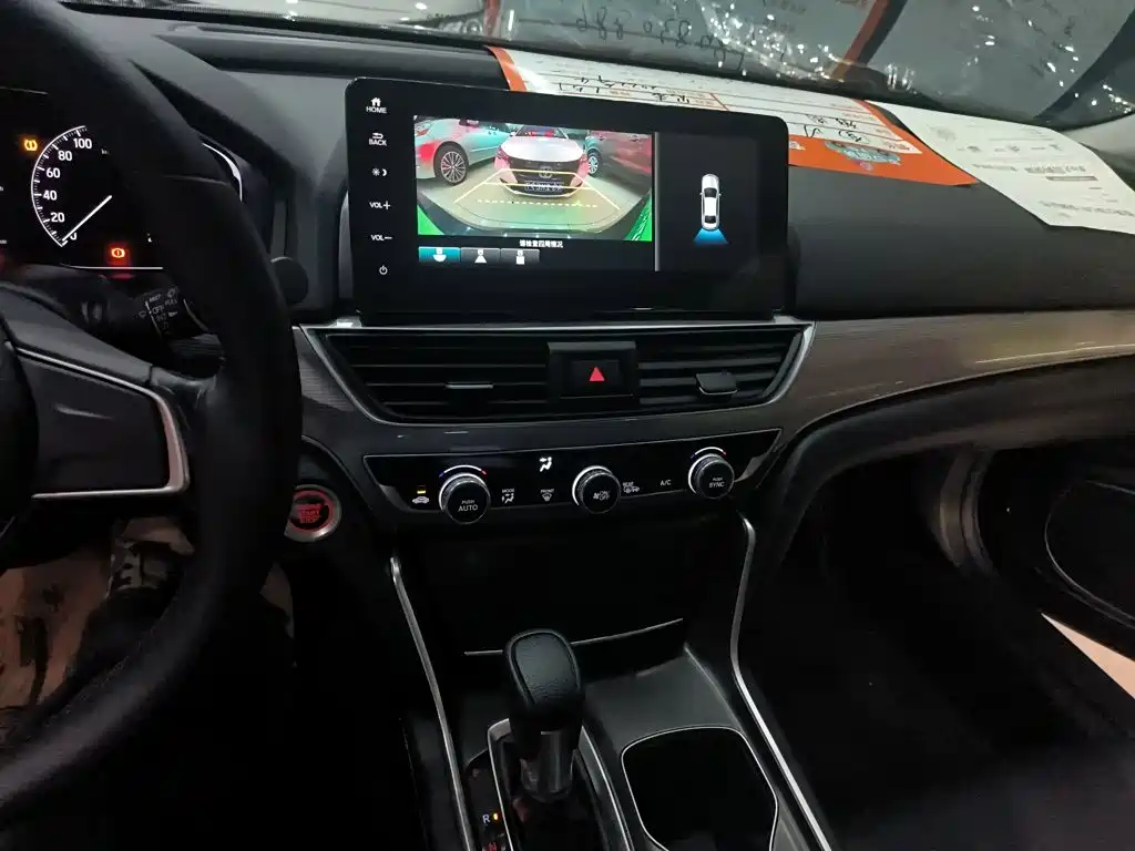 Honda Accord 2022 — фото 13