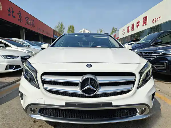 Mercedes-Benz GLA 2016