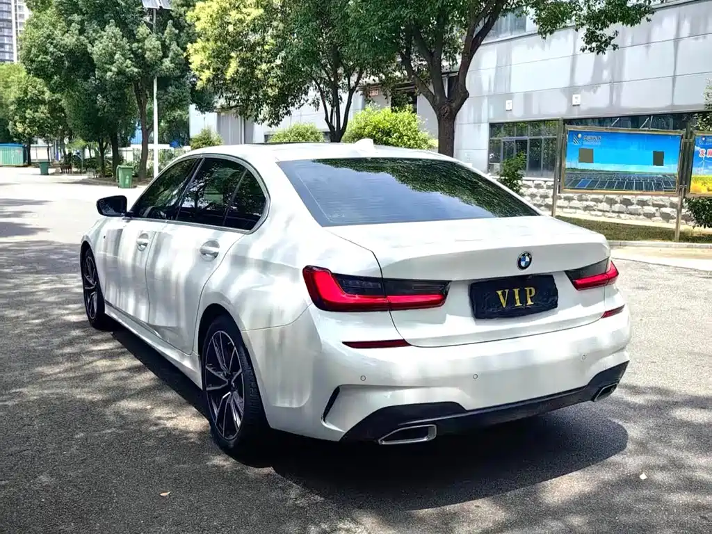 BMW 3 Series 2021