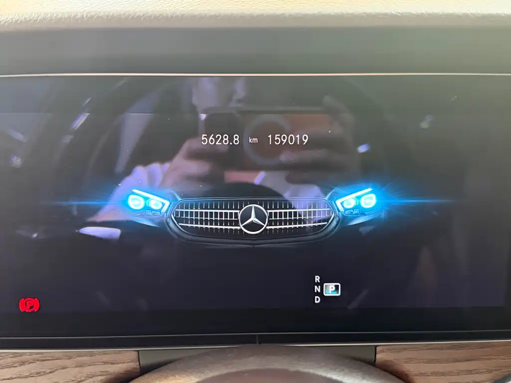 Mercedes-Benz E-Class 2021 — фото 21