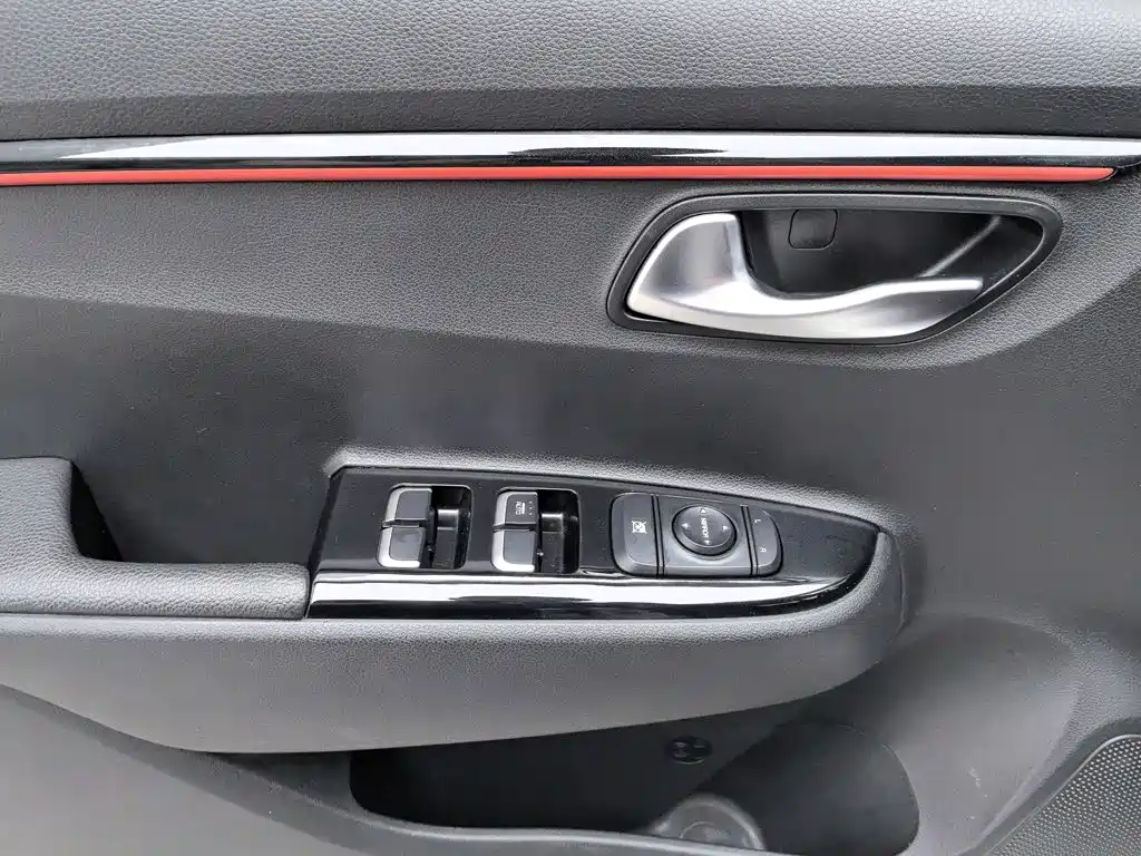 Kia KX CROSS 2019 — фото 9