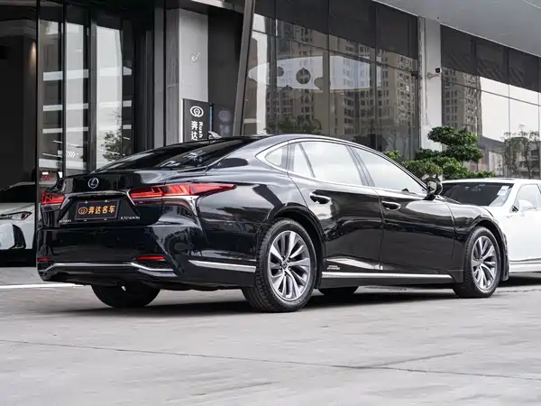 Lexus LS 2019