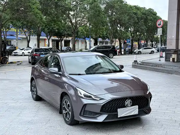 MG MG5 2021