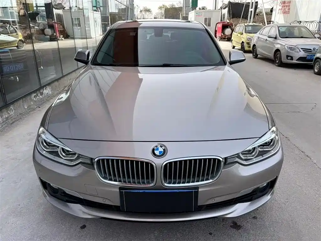 BMW 3 Series 2019 — фото 2