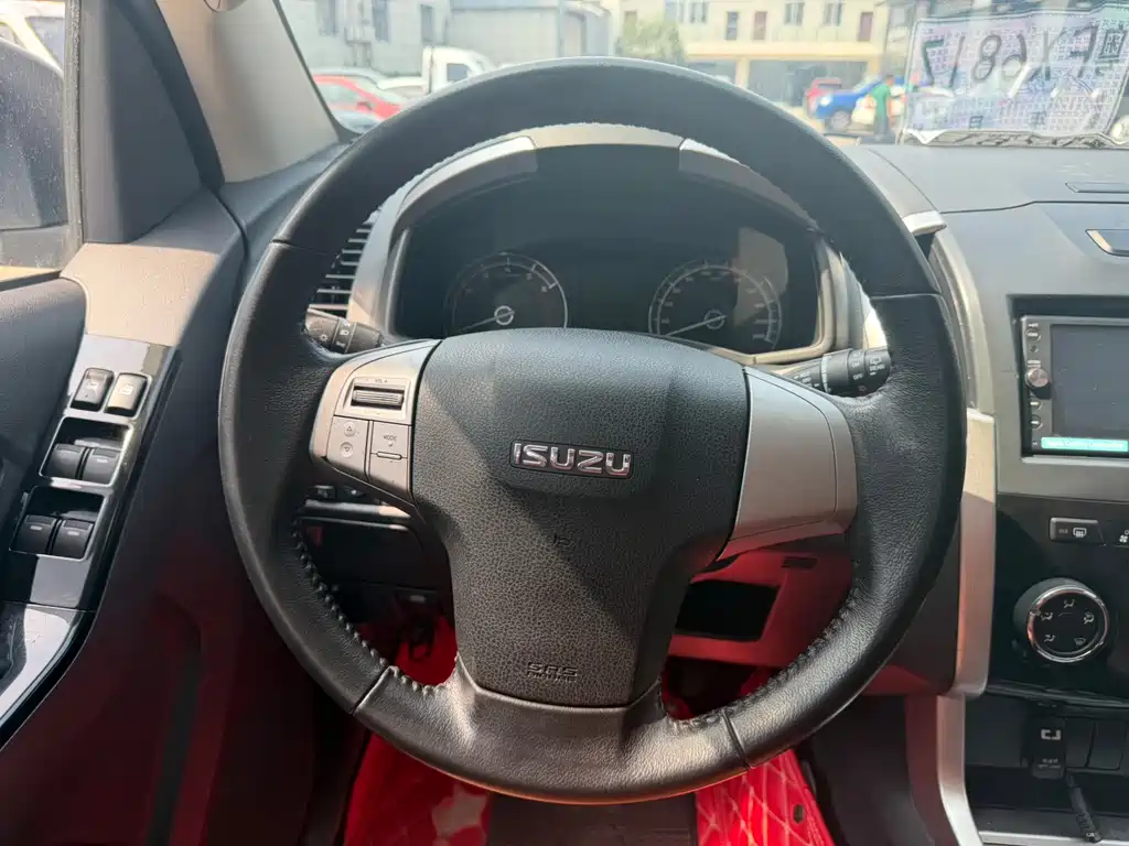Isuzu Mu-X Shepherd 2017 — фото 6