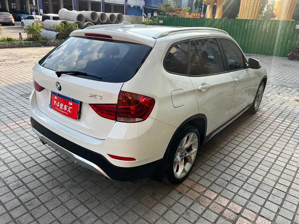 BMW X1 2015 — фото 27