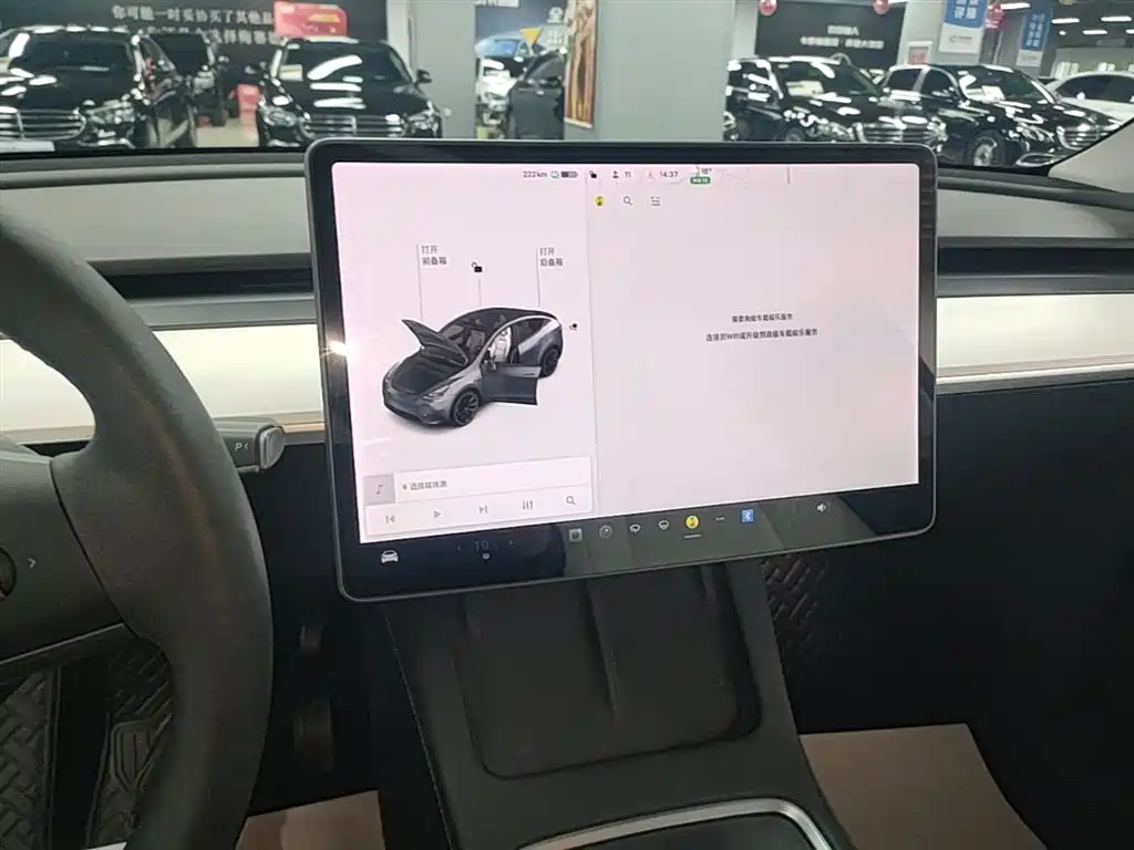 Tesla Model Y 2021 — фото 13