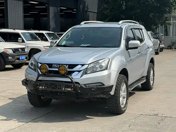 Isuzu Mu-X Shepherd 2017