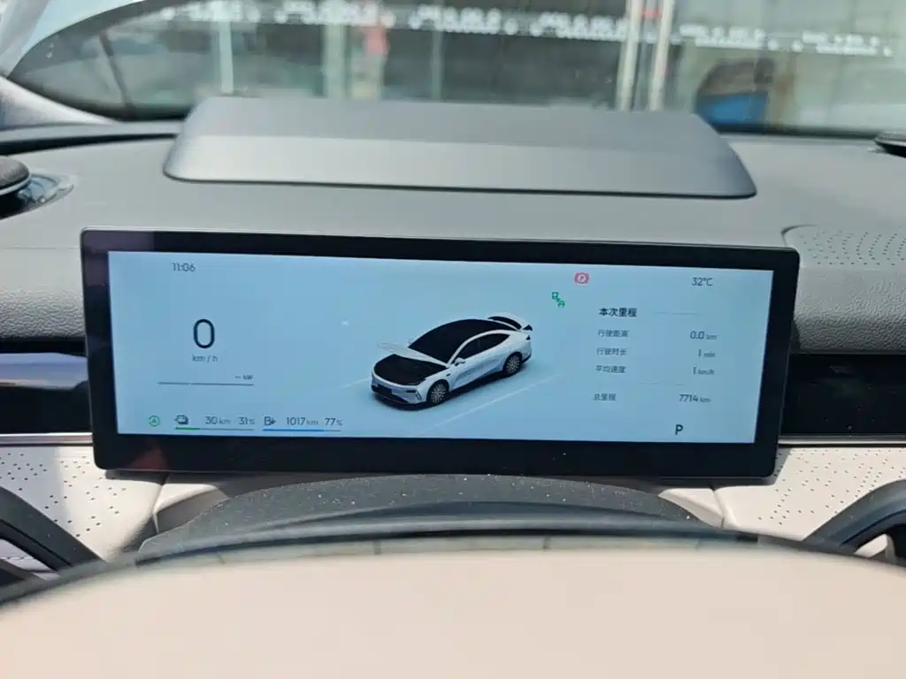 Geely Galaxy Starshine 8 2025 — фото 12