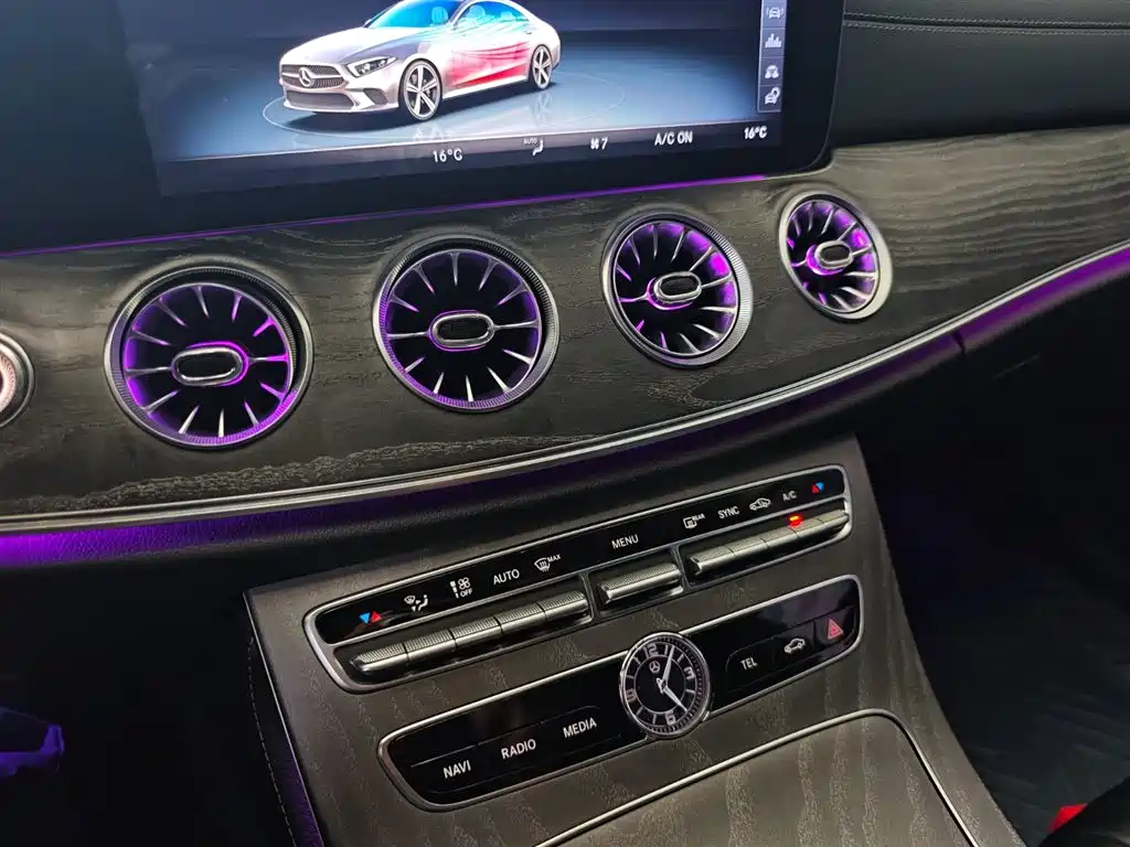 Mercedes-Benz CLS 2019 — фото 14
