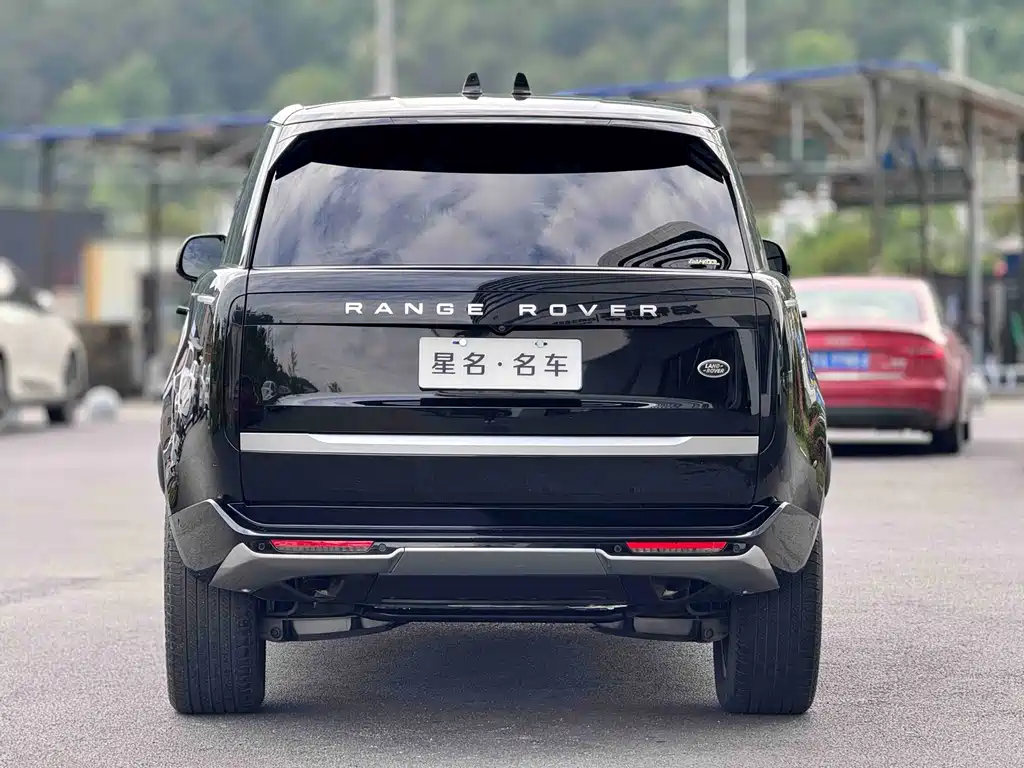 Land Rover Range Rover 2023 — фото 12