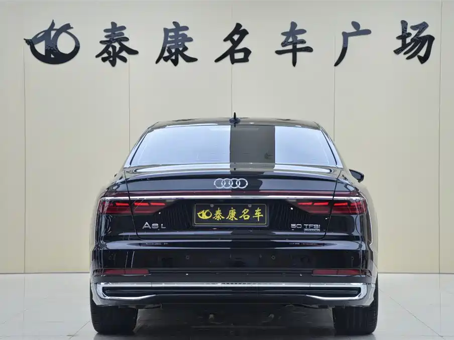 Audi A8 2025 — фото 3