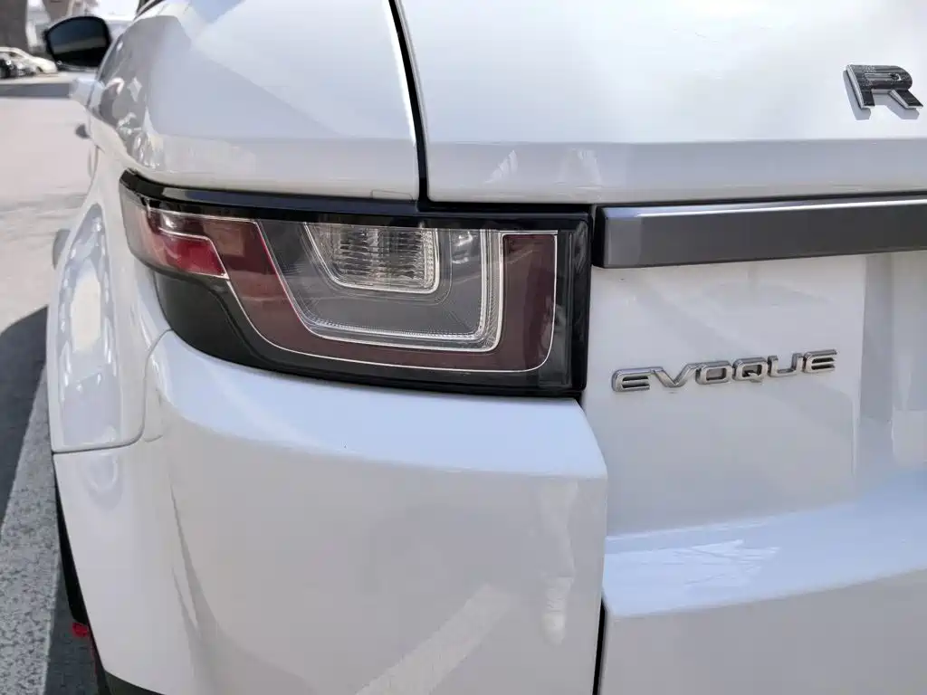 Land Rover Evoque 2017 — фото 13