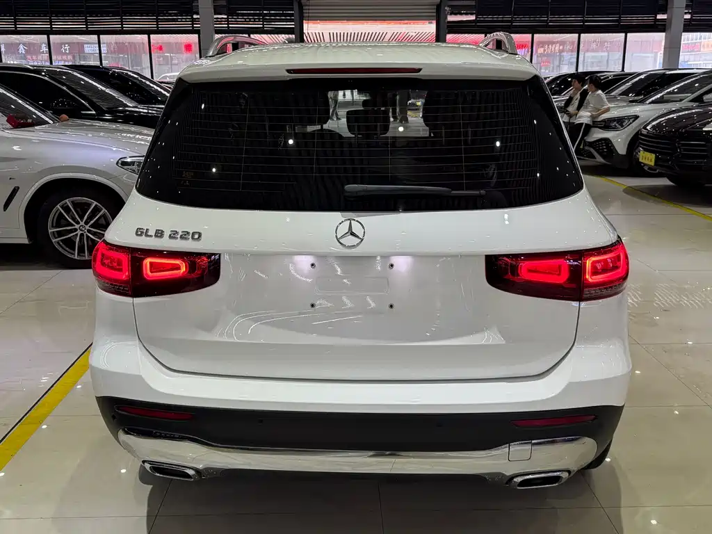 Mercedes-Benz GLB 2022 — фото 10
