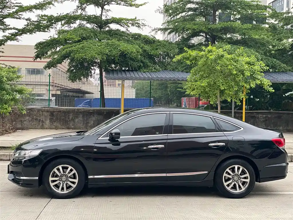 Honda Spirior 2016 — фото 15