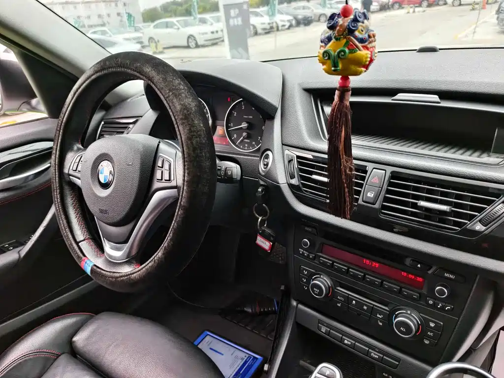 BMW X1 2014 — фото 17