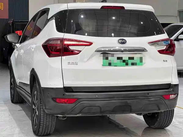 BYD S2 2020
