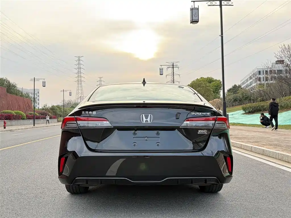 Honda Inspire 2024 — фото 5