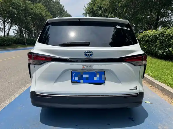 Toyota Sienna 2022