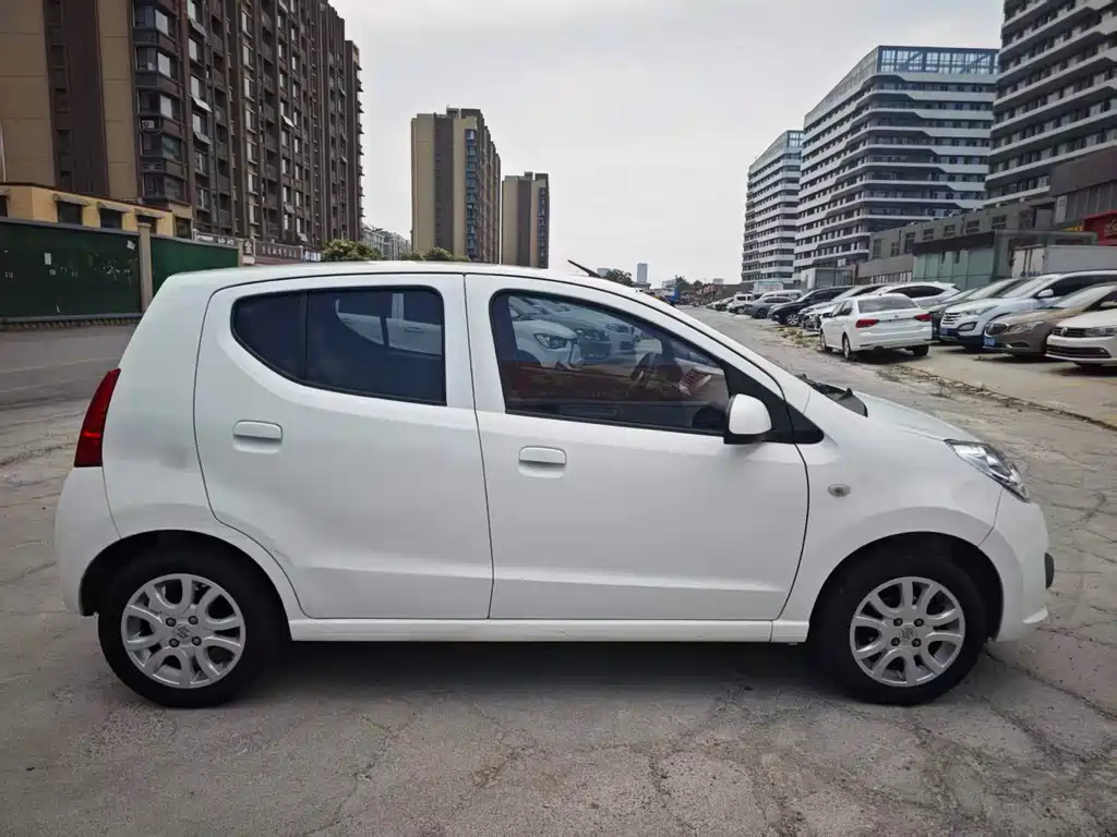 Suzuki Alto 2017 — фото 6