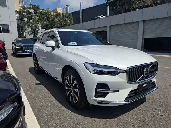 Volvo XC60 2022
