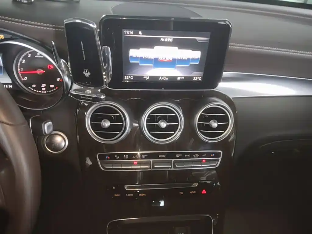 Mercedes-Benz GLC 2019 — фото 13