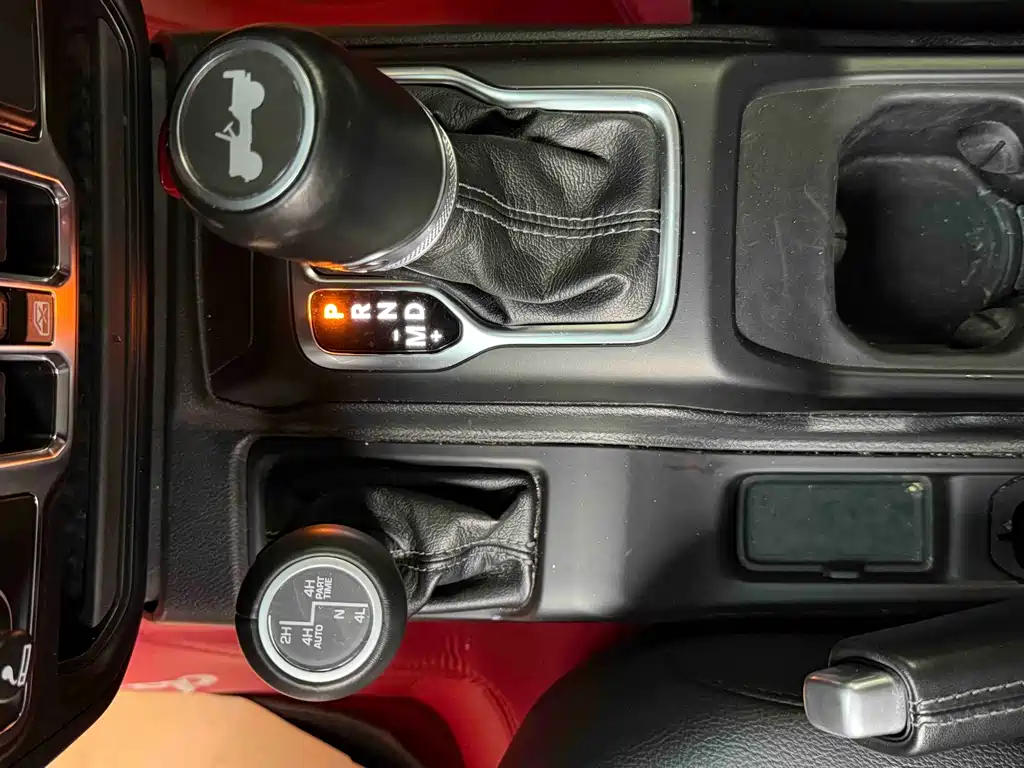 Jeep Wrangler 2024 — фото 13