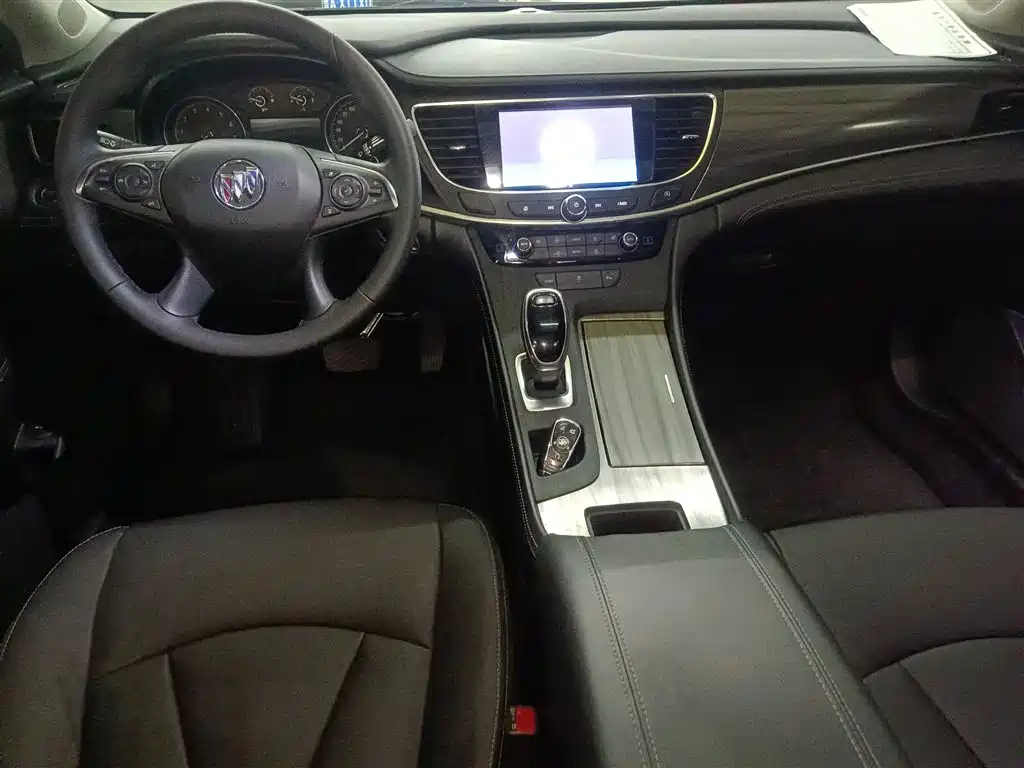 Buick LaCrosse 2020 — фото 10