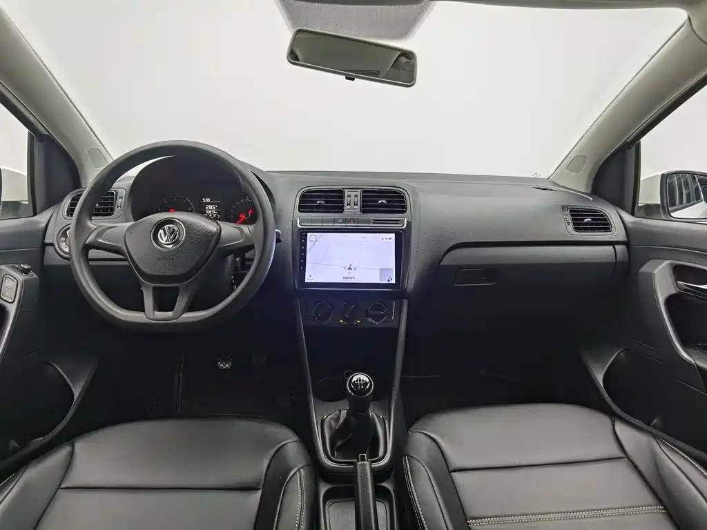 Volkswagen Polo 2015