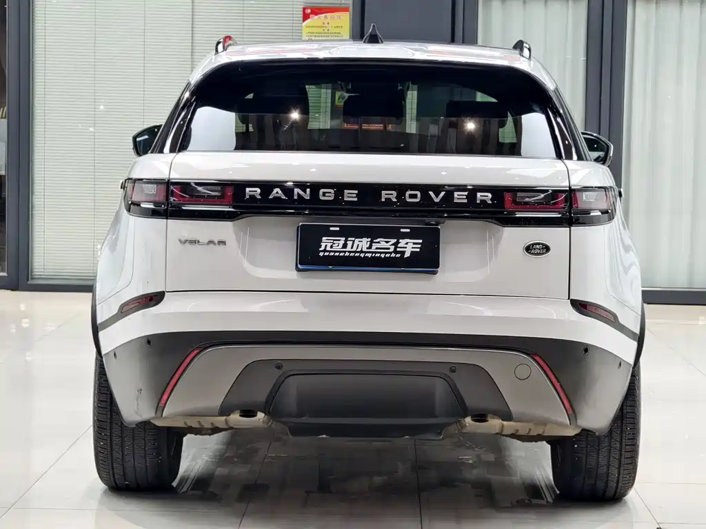 Land Rover Velar 2023 — фото 11