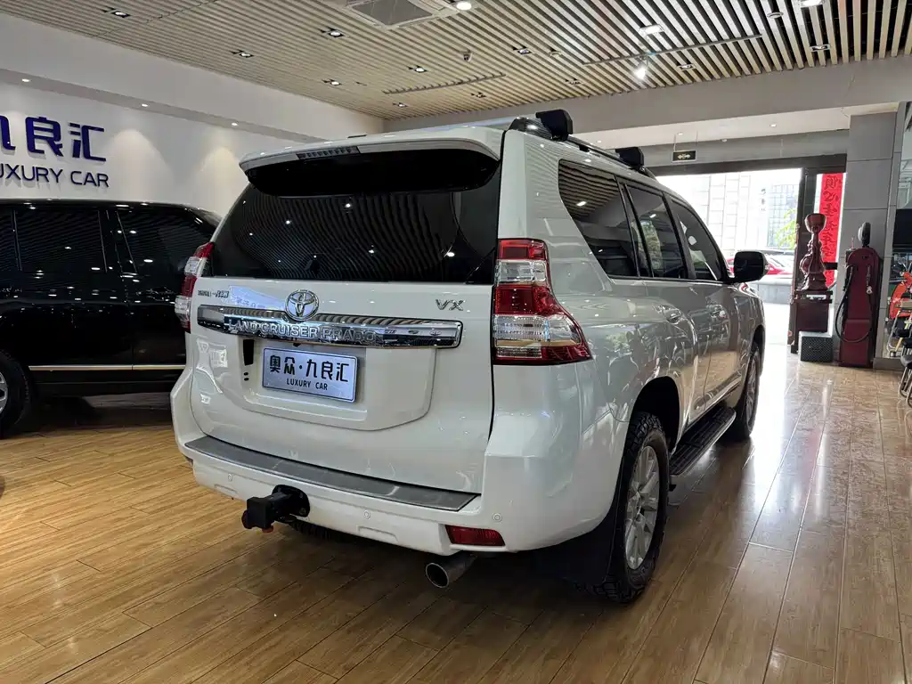 Toyota Prado 2016 — фото 15