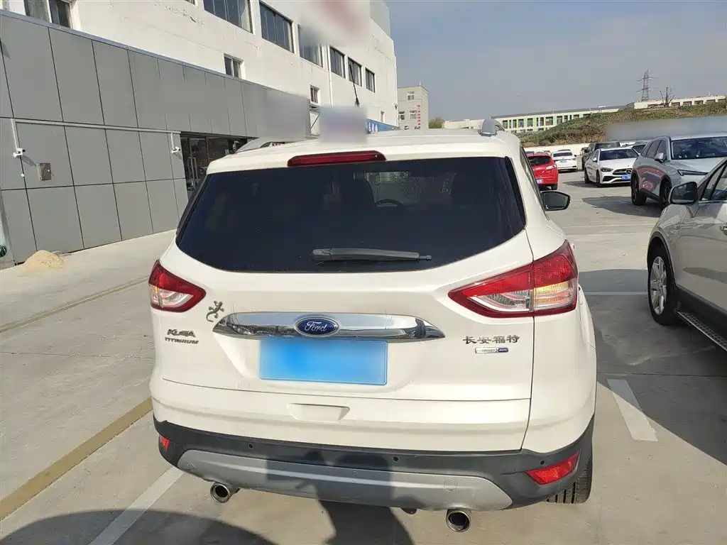 Ford Kuga 2015 — фото 6