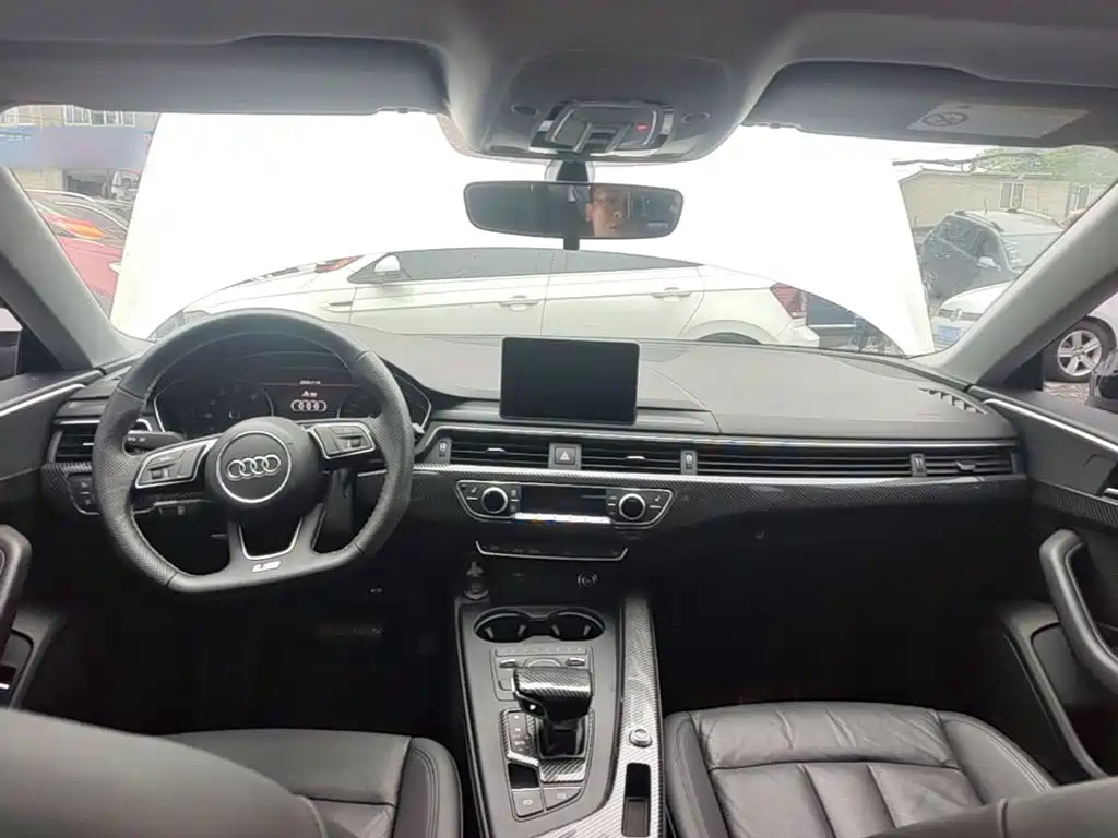 Audi A5 2021 — фото 10