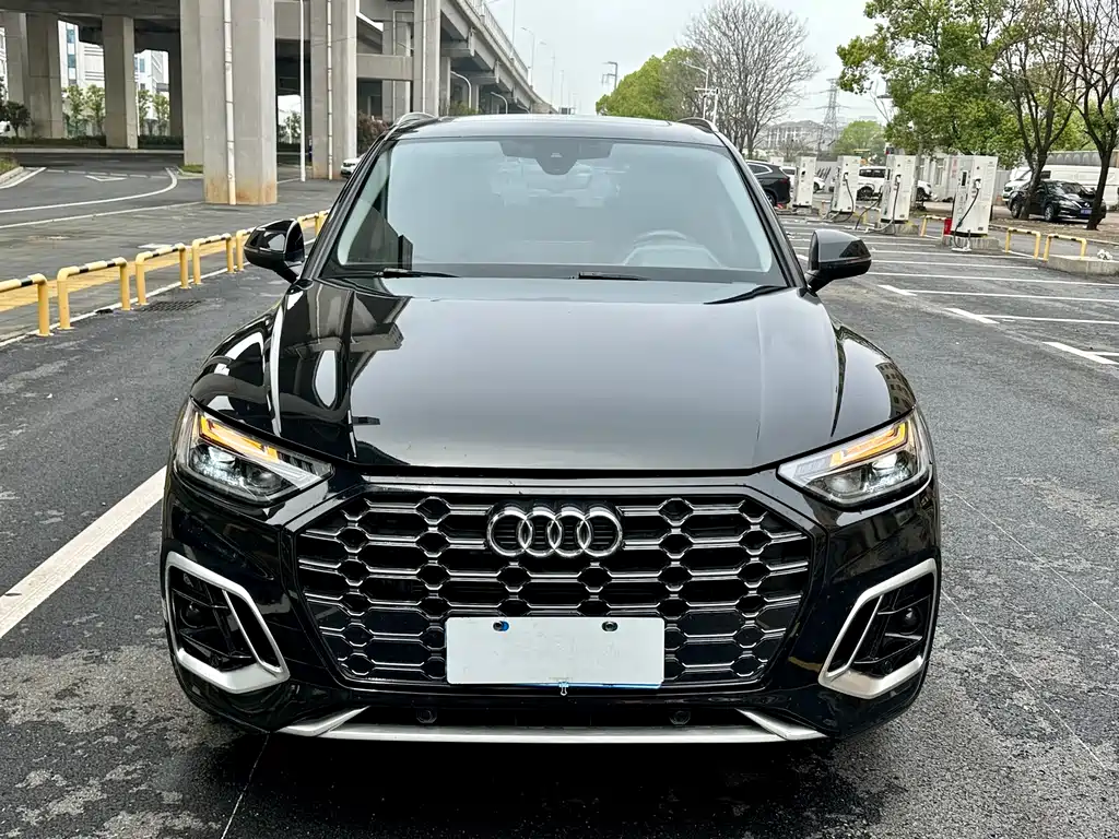Audi Q5L 2023 — фото 2