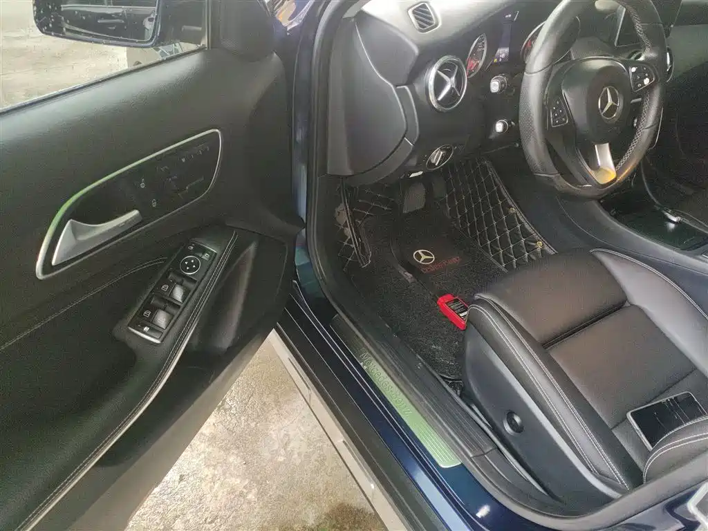 Mercedes-Benz GLA 2017 — фото 16