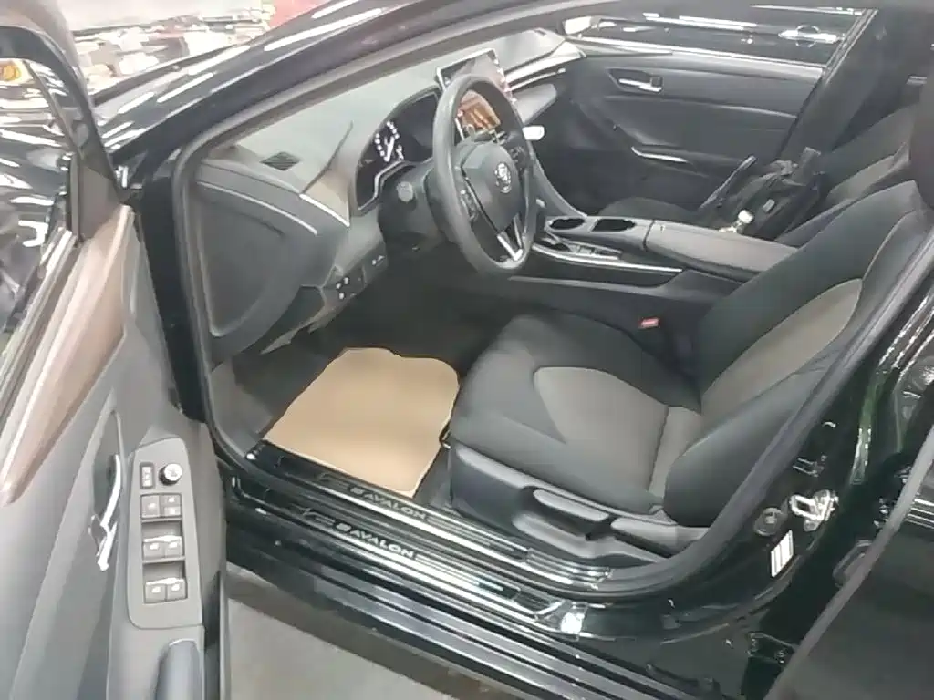 Toyota Avalon 2020 — фото 16