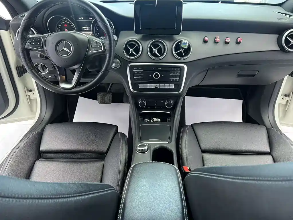 Mercedes-Benz CLA 2016 — фото 9