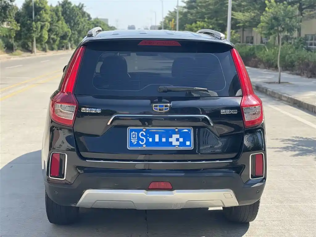 Geely Vision X6 2016 — фото 14