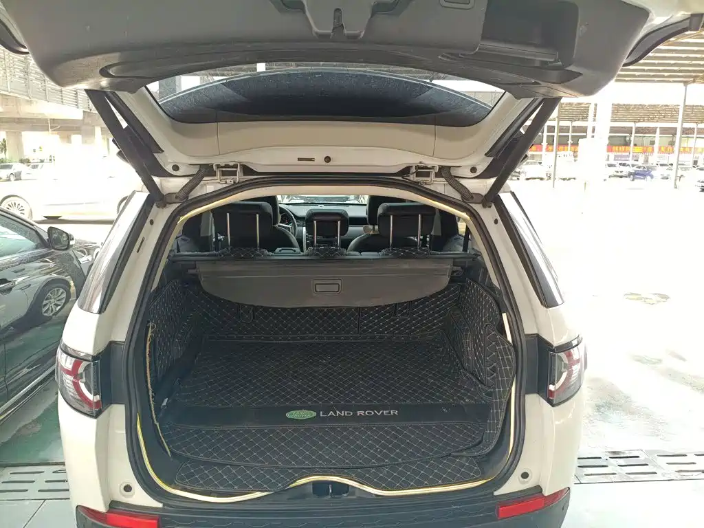 Land Rover Discovery Sport 2019 — фото 12