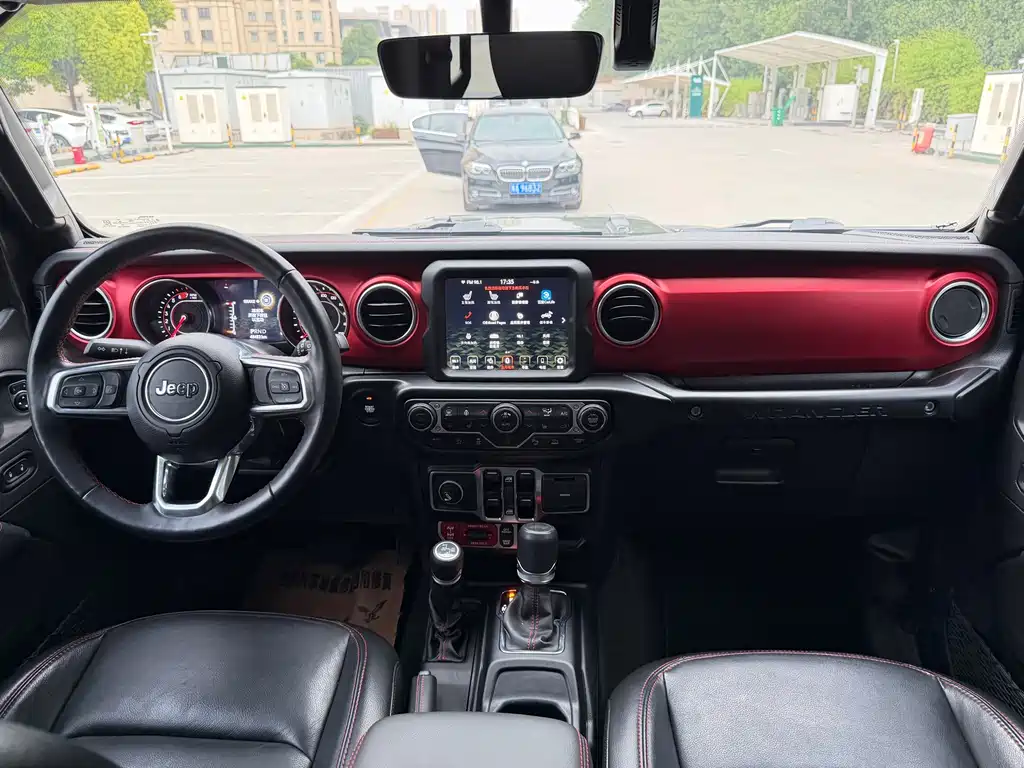 Jeep Wrangler 2023 — фото 21
