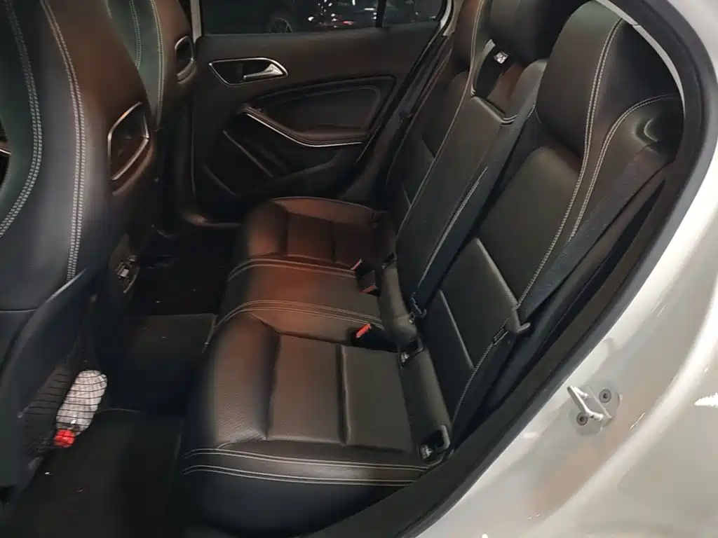 Mercedes-Benz GLA 2017 — фото 17