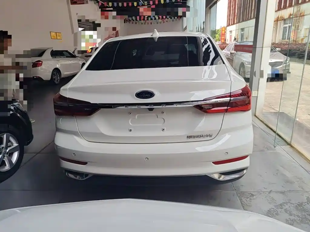 Ford Escort 2021