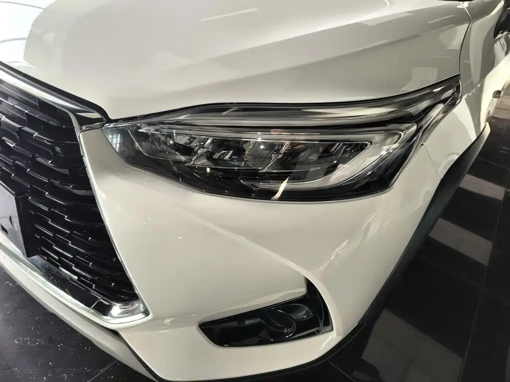 Toyota Yaris L 2020 — фото 20