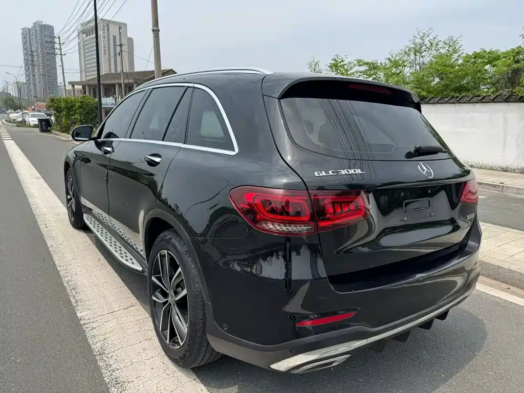Mercedes-Benz GLC 2021
