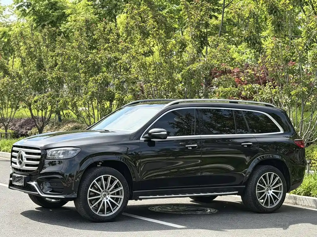 Mercedes-Benz GLS 2025 — фото 1