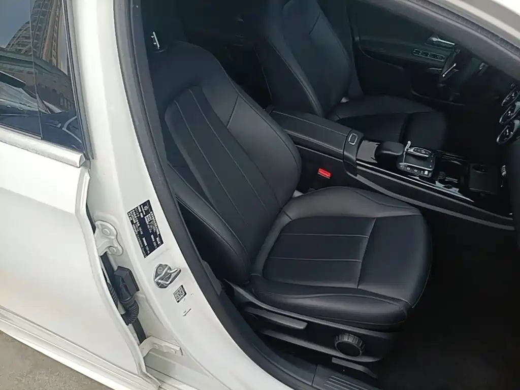 Mercedes-Benz A-Class 2023 — фото 25